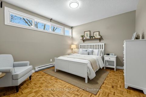 Photo 13 at 117 - 246 Milestone Crescent, Aurora Village, Aurora