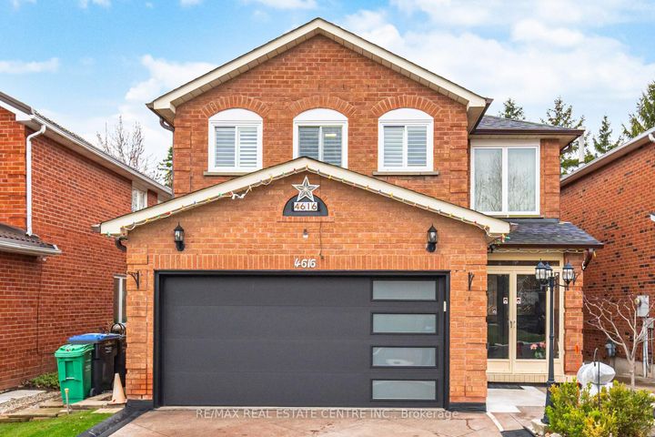 Photo 0 at 4616 Owl Circle, Hurontario, Mississauga