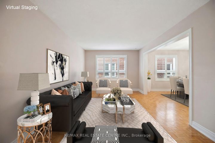 Photo 10 at 4616 Owl Circle, Hurontario, Mississauga