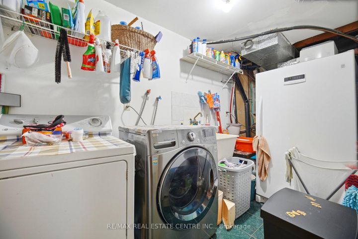 Photo 44 at 4616 Owl Circle, Hurontario, Mississauga