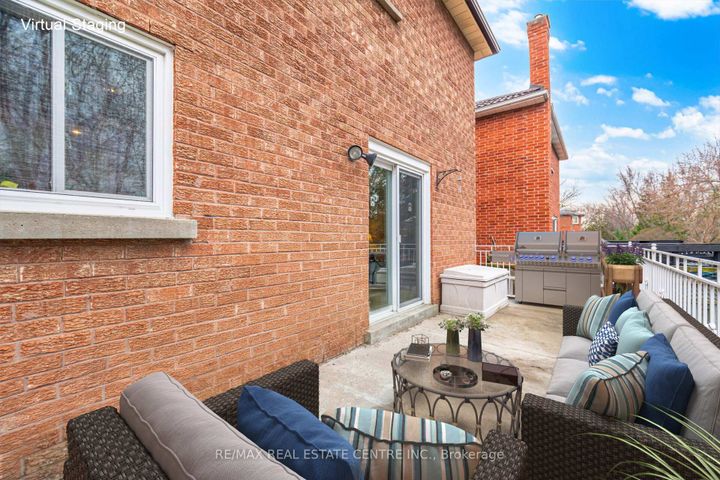 Photo 45 at 4616 Owl Circle, Hurontario, Mississauga