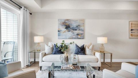 Photo 11 at 504 - 10 Culinary Lane, Rural Barrie Southeast, Barrie