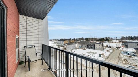 Photo 14 at 504 - 10 Culinary Lane, Rural Barrie Southeast, Barrie