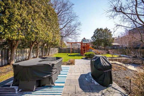 Photo 43 at 3 Dunsmore Gardens, Clanton Park, Toronto