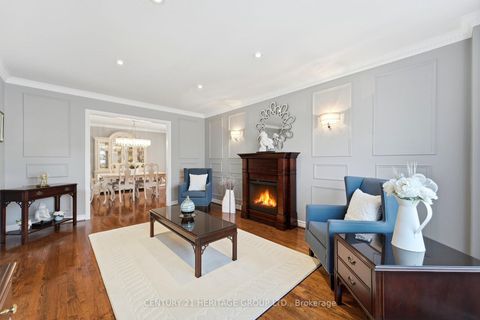 Photo 16 at 12 Lavinio Court, Maple, Vaughan