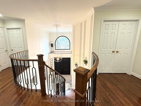 Photo 19 at 12 Lavinio Court, Maple, Vaughan