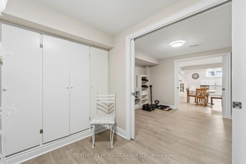 Photo 34 at 12 Lavinio Court, Maple, Vaughan