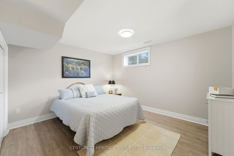 Photo 35 at 12 Lavinio Court, Maple, Vaughan