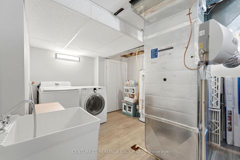 Photo 38 at 12 Lavinio Court, Maple, Vaughan