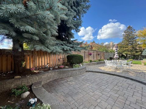 Photo 42 at 12 Lavinio Court, Maple, Vaughan