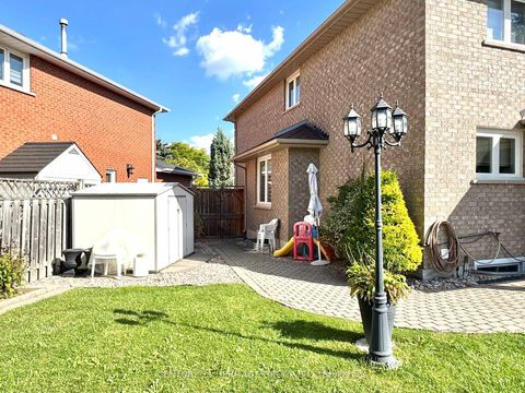 Photo 46 at 12 Lavinio Court, Maple, Vaughan