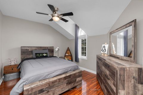 Photo 13 at 20 The Queensway, Shore, Barrie