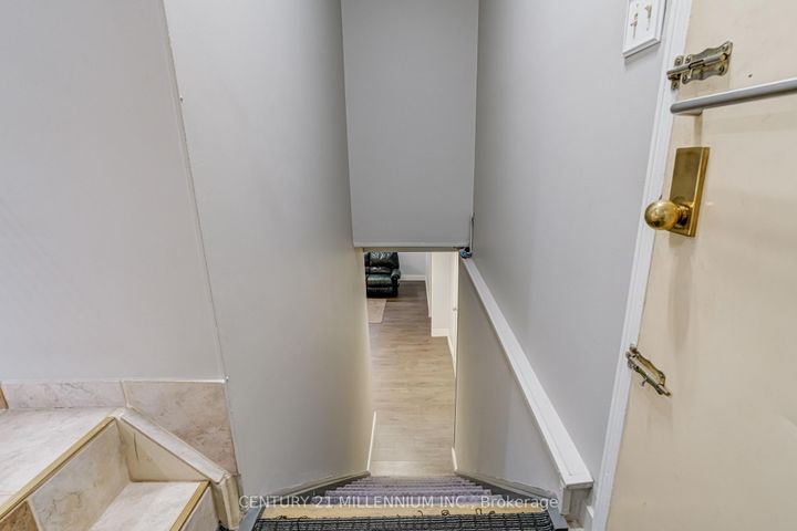 Photo 16 at 10 Phelps Drive, Northwood Park, Brampton