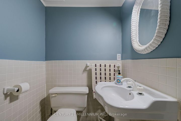 Photo 29 at 10 Phelps Drive, Northwood Park, Brampton