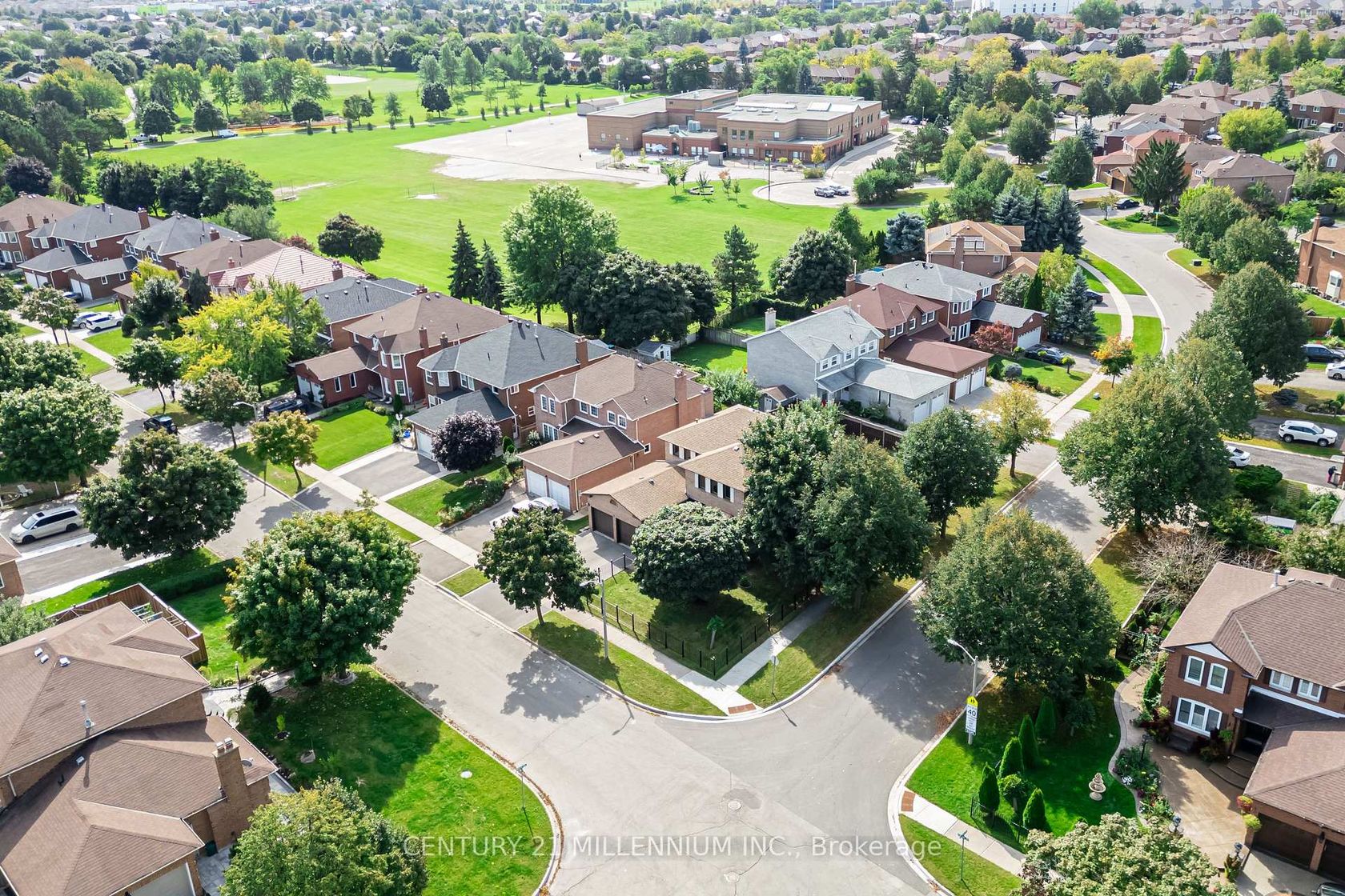 10 Phelps Drive, Northwood Park, Brampton 2