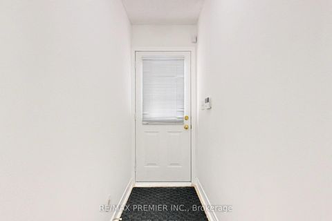 Photo 5 at 17 - 55 Cedarcroft Boulevard, Branson, Toronto