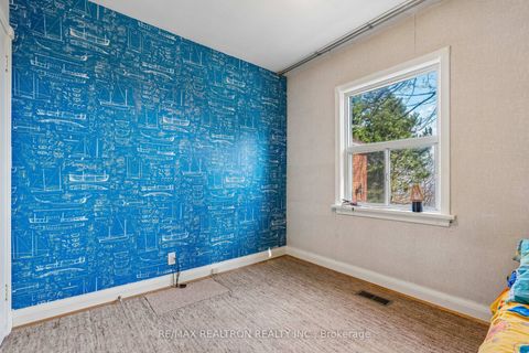 Photo 11 at 37 Sunnypoint Crescent, Cliffcrest, Toronto