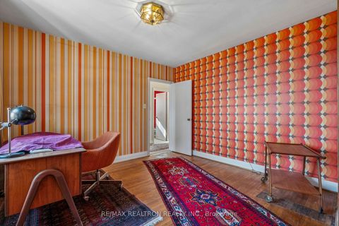 Photo 12 at 37 Sunnypoint Crescent, Cliffcrest, Toronto