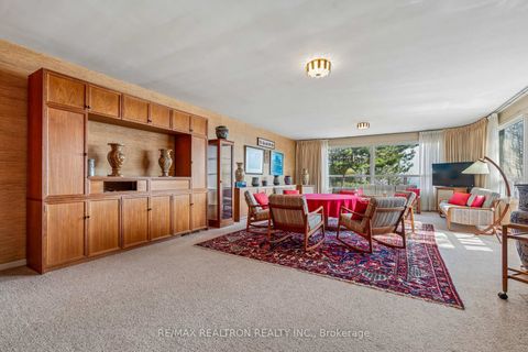 Photo 14 at 37 Sunnypoint Crescent, Cliffcrest, Toronto