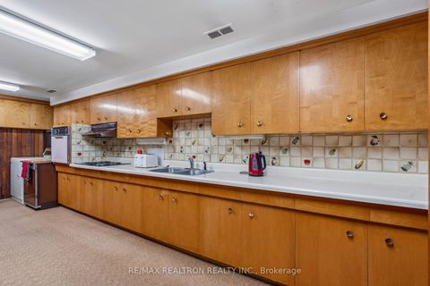 Photo 27 at 37 Sunnypoint Crescent, Cliffcrest, Toronto