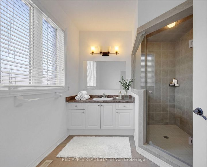 Photo 17 at 46 Bannerman Drive, Bradford, Bradford West Gwillimbury