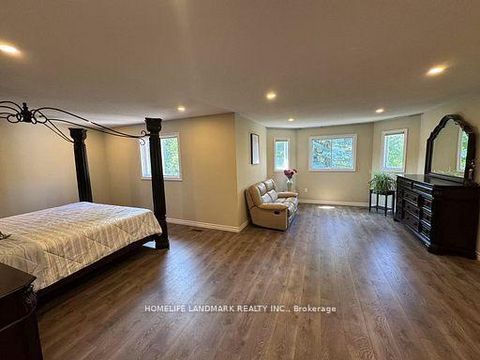 Photo 14 at 492 Traviss Drive, Leslie Valley, Newmarket