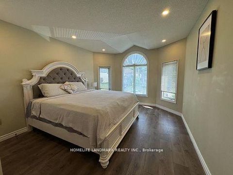 Photo 17 at 492 Traviss Drive, Leslie Valley, Newmarket