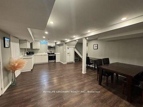 Photo 24 at 492 Traviss Drive, Leslie Valley, Newmarket