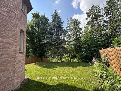 Photo 32 at 492 Traviss Drive, Leslie Valley, Newmarket