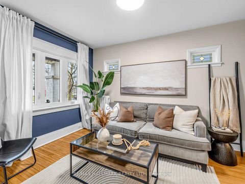 Photo 4 at 86 Mortimer Avenue, Broadview North, Toronto