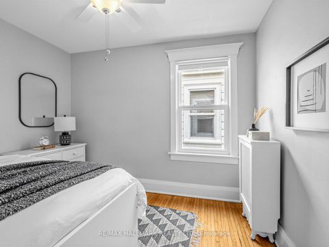 Photo 18 at 86 Mortimer Avenue, Broadview North, Toronto