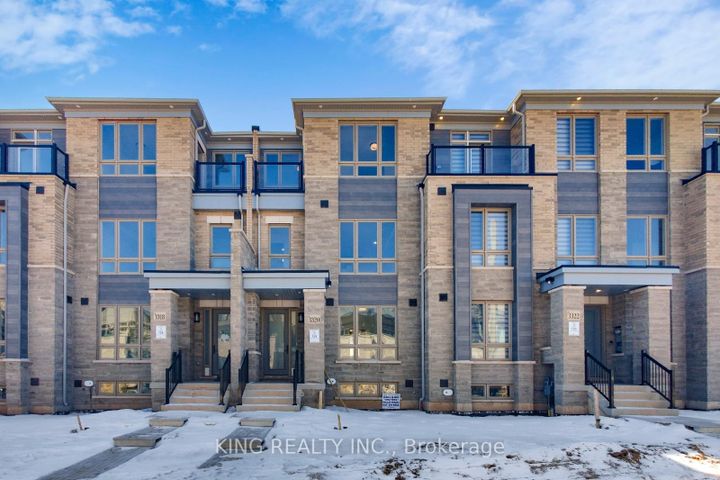 Photo 0 at 3320 Taha Gardens, GO Glenorchy, Oakville