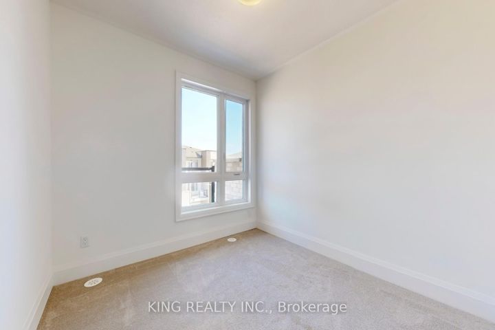 Photo 22 at 3320 Taha Gardens, GO Glenorchy, Oakville