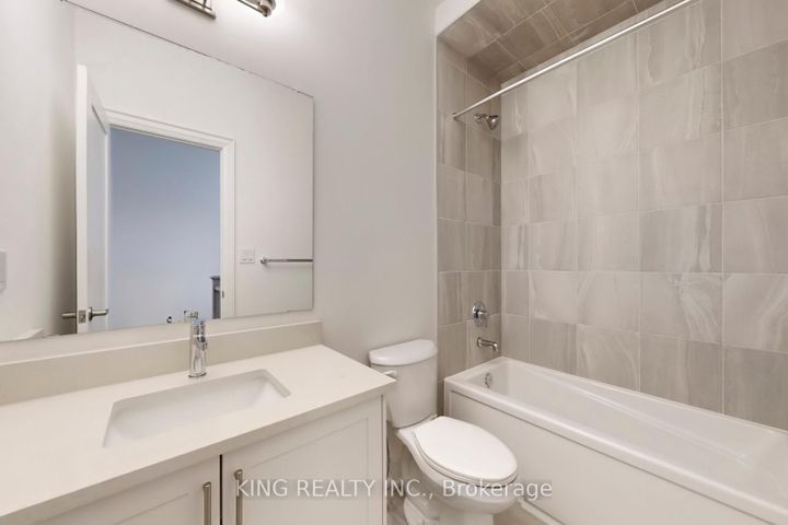 Photo 26 at 3320 Taha Gardens, GO Glenorchy, Oakville