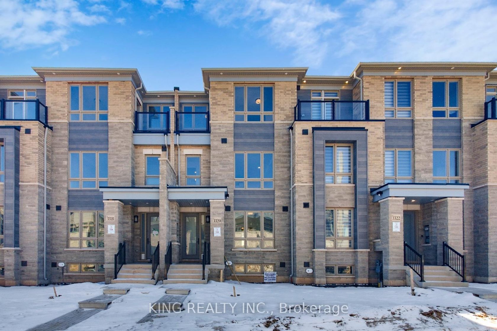 3320 Taha Gardens, GO Glenorchy, Oakville 2