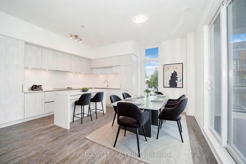 Photo 2 at 1103 - 12 David Eyer Road, Rural Richmond Hill, Richmond Hill