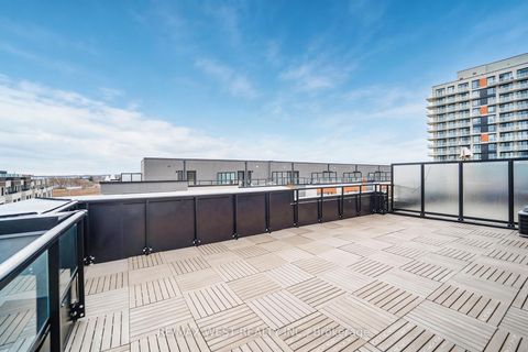 Photo 11 at 1103 - 12 David Eyer Road, Rural Richmond Hill, Richmond Hill