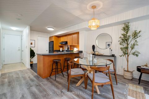 Photo 2 at 311 - 18 Beverley Street, Chinatown, Toronto