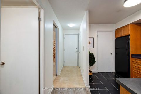 Photo 12 at 311 - 18 Beverley Street, Chinatown, Toronto