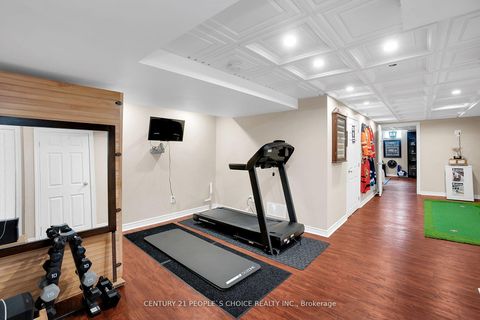 Photo 17 at 160 Carrier Crescent, Patterson, Vaughan