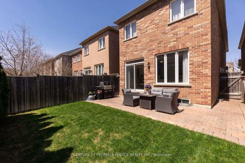 Photo 19 at 160 Carrier Crescent, Patterson, Vaughan