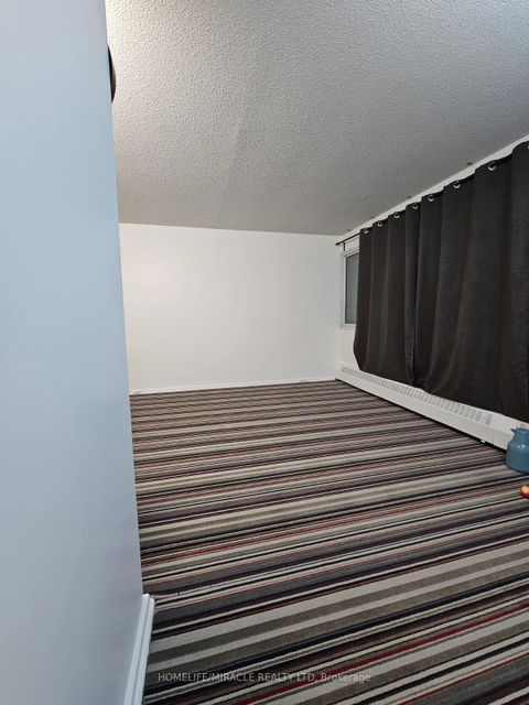 Photo 5 at 201 - 715 Don Mills Road, Flemingdon Park, Toronto