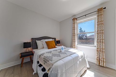 Photo 11 at 106 Ainsdale Road, Maryvale, Toronto