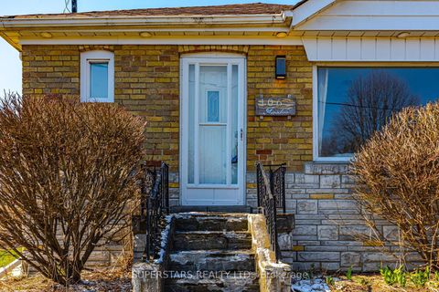 Photo 17 at 106 Ainsdale Road, Maryvale, Toronto