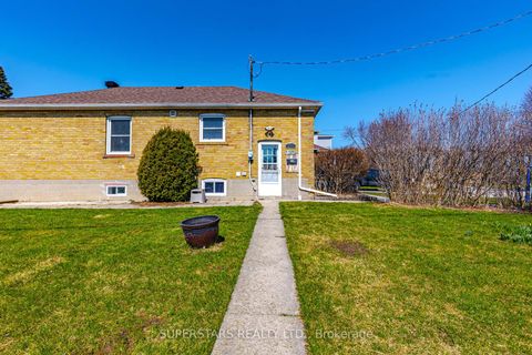 Photo 20 at 106 Ainsdale Road, Maryvale, Toronto