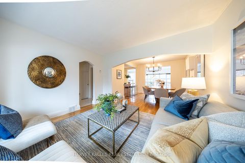 Photo 5 at 467 Hillsdale Avenue E, Mount Pleasant East, Toronto