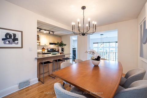 Photo 7 at 467 Hillsdale Avenue E, Mount Pleasant East, Toronto