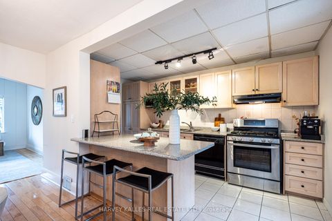 Photo 8 at 467 Hillsdale Avenue E, Mount Pleasant East, Toronto