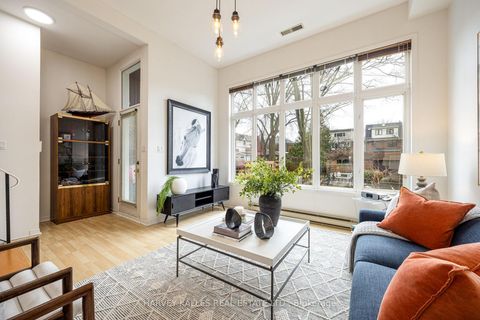 Photo 18 at 467 Hillsdale Avenue E, Mount Pleasant East, Toronto