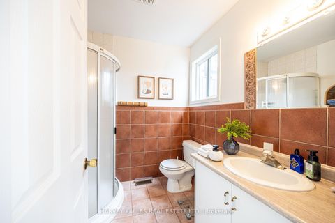 Photo 34 at 467 Hillsdale Avenue E, Mount Pleasant East, Toronto